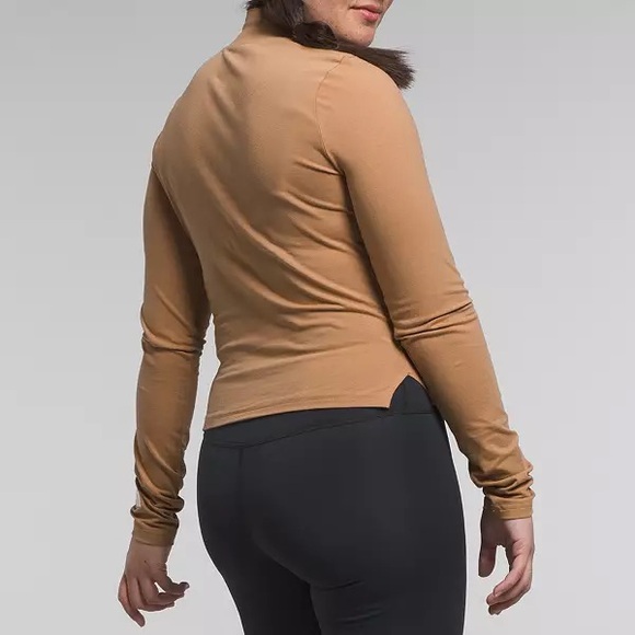 NWT! The North Face L/S Evolution Fitted Mock Neck-Size L (Almondbutter) - Picture 3 of 5